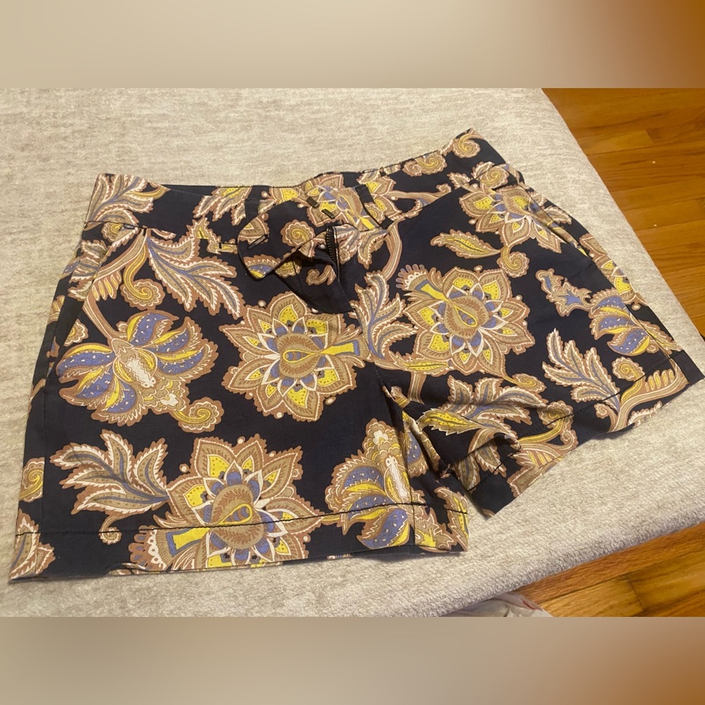 Women’s paisley print short